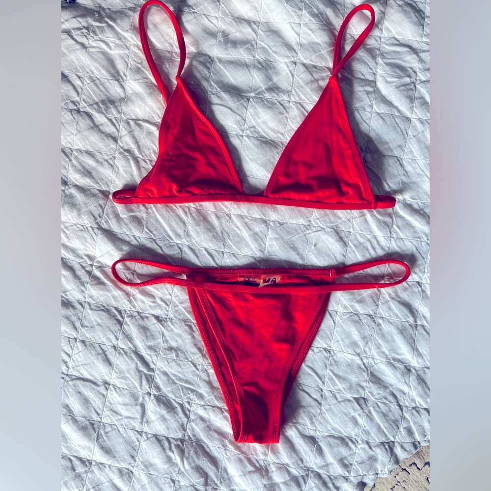 Minimal Animale coral red bikini